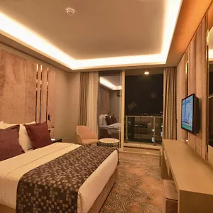 Western Premier Ottoperla Стамбул